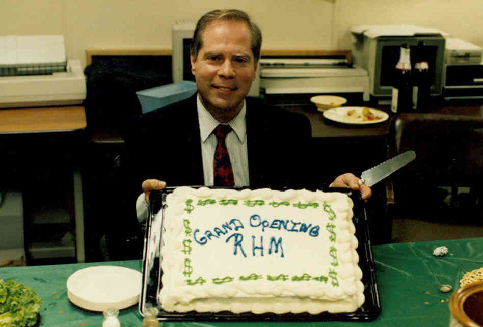Skip Latson marks the fake opening of RHM Trust Bank. Skip Latson marks the fake opening of RHM Trust Bank.