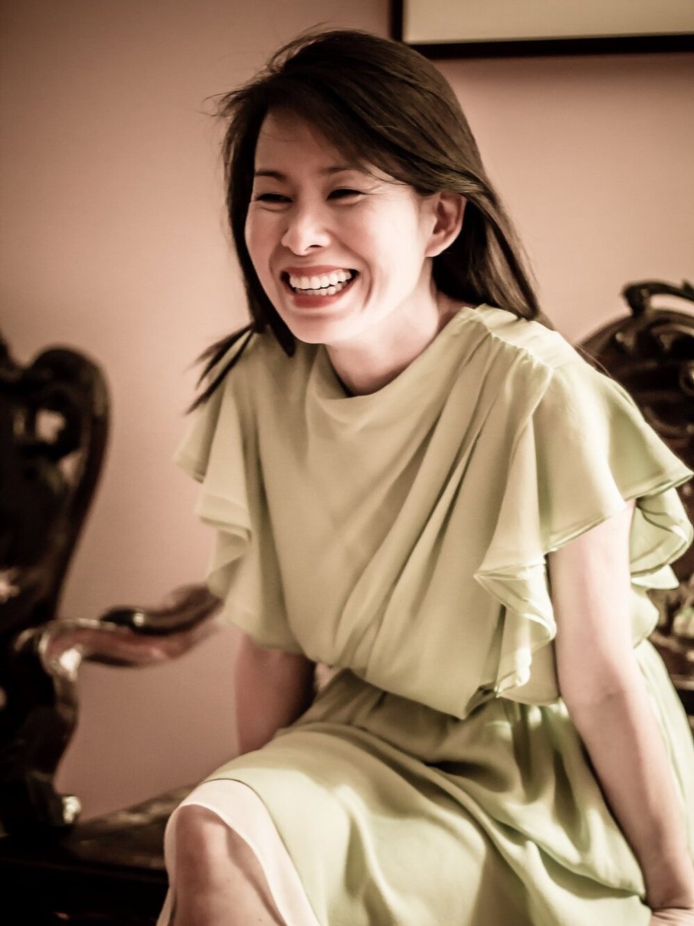 Kim Thuy is a Canadian writer. Ru is her first novel.