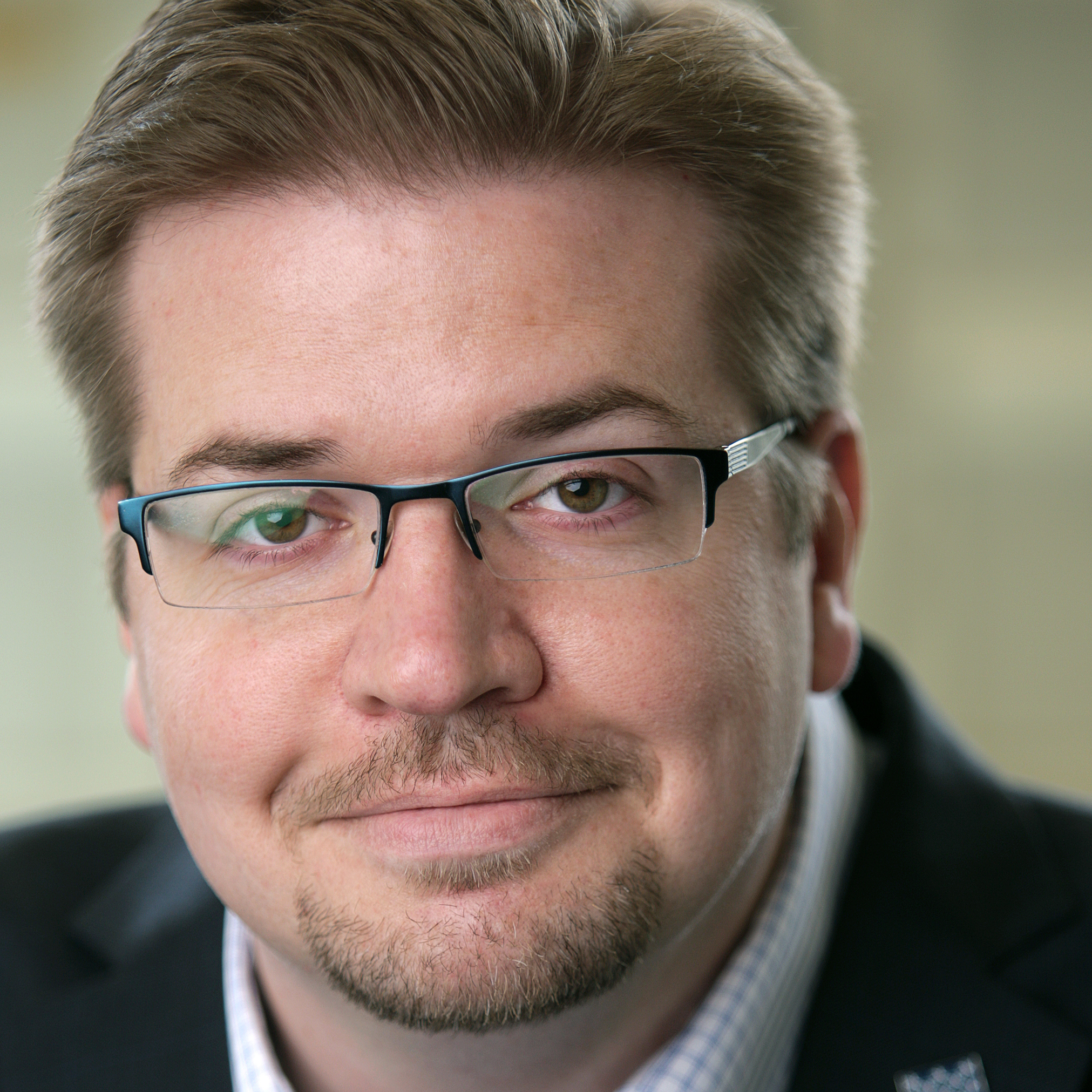 Todd Andrlik is the curator and publisher of RagLinen.com, an online museum of historical newspapers dating back to the 16th century.