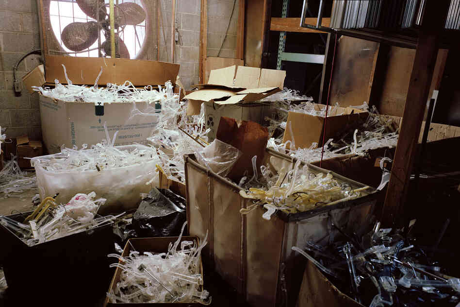 Hangers, 2010