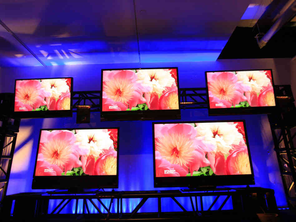 Flat screen televisions
