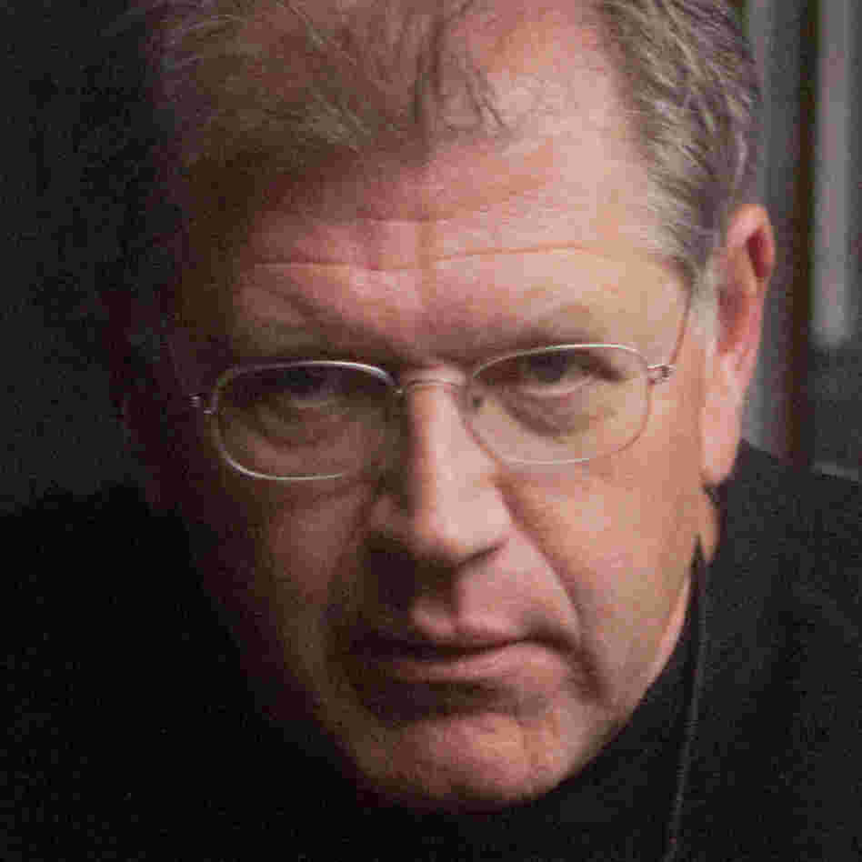 Acclaimed writer-director-producer Robert Zemeckis has worked on more than 30 films, including the Back to the Future series and Forrest Gump, for which he won an Oscar for best director.