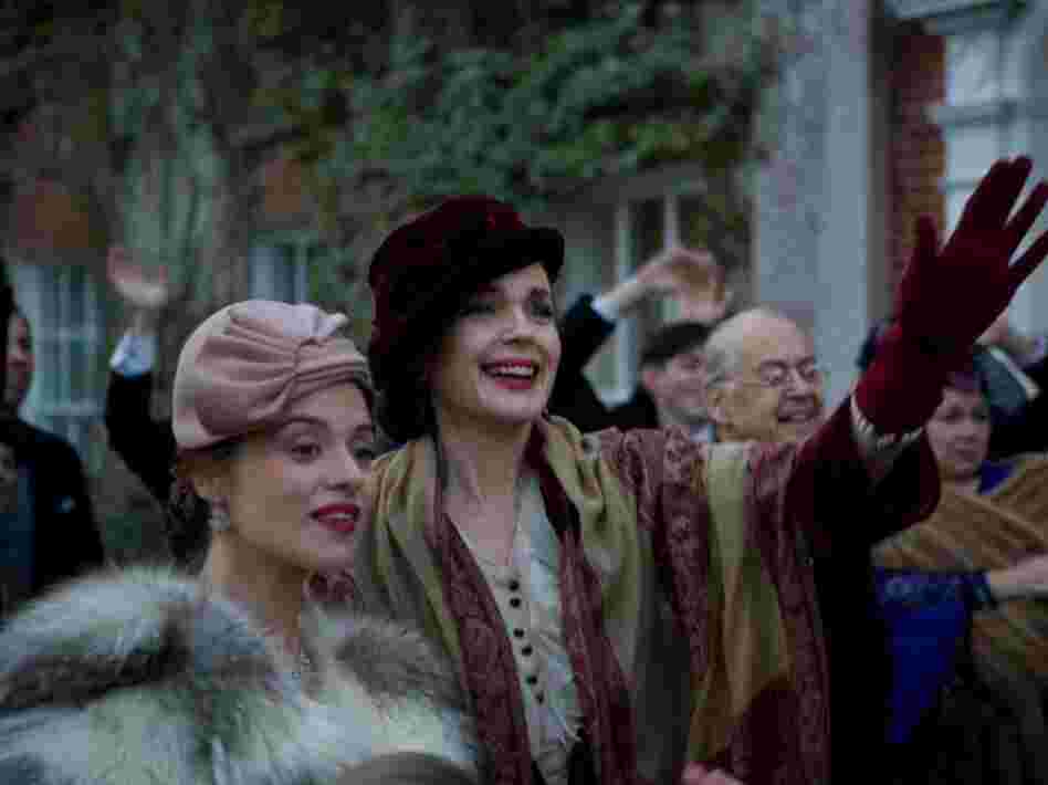 Much to the chagrin of Dolly's mother (Elizabeth McGovern, right), Dolly's feelings imperil the plans she has for her daughter.
