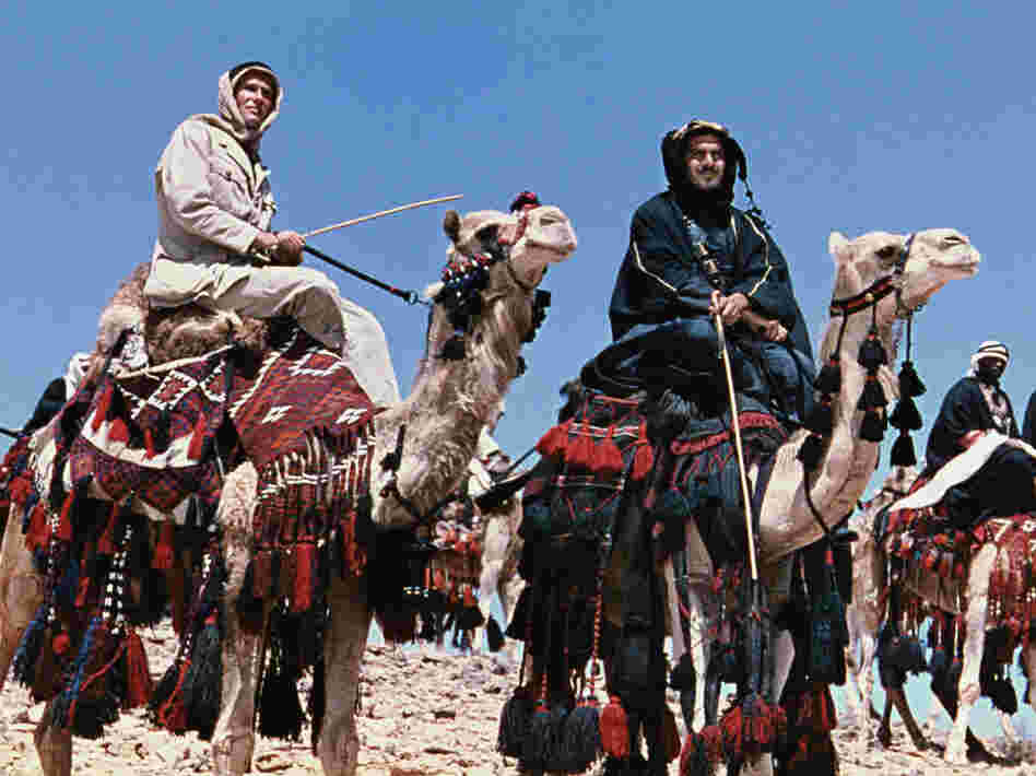 T.E. Lawrence (Peter O'Toole) and Sherif Ali (Omar Sharif) come together, despite their cultural differences, to fight for a common cause.