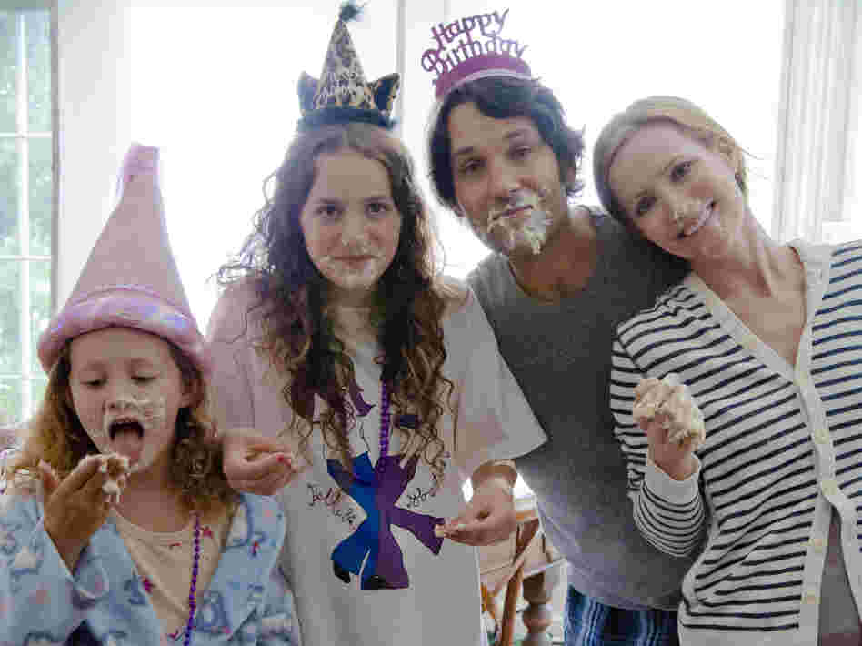 Five years after Judd Apatow's Knocked Up, Paul Rudd and Leslie Mann reprise their roles as married couple Pete and Debbie. Now years into their marriage with two kids (played by Iris and Maude Apatow), Pete and Debbie approach 40 less than gracefully.