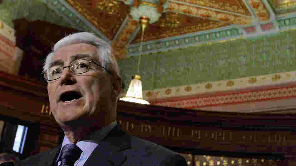 Former Illinois Gov. Jim Edgar speaks to reporters at the Illinois State Capitol on Dec. 4, before a Senate vote on a law that would allow undocumented immigrants to obtain driver's licenses.