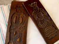 You may use special molds for making <em>speculaas</em>, or any type of cookie cutter.