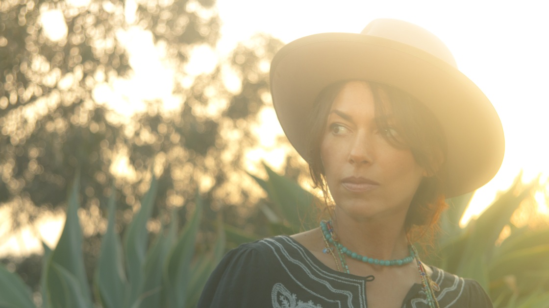 Susanna Hoffs.
