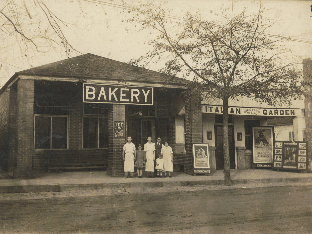 The original Claxton Bakery in Claxton, Ga., circa 1915-1920.