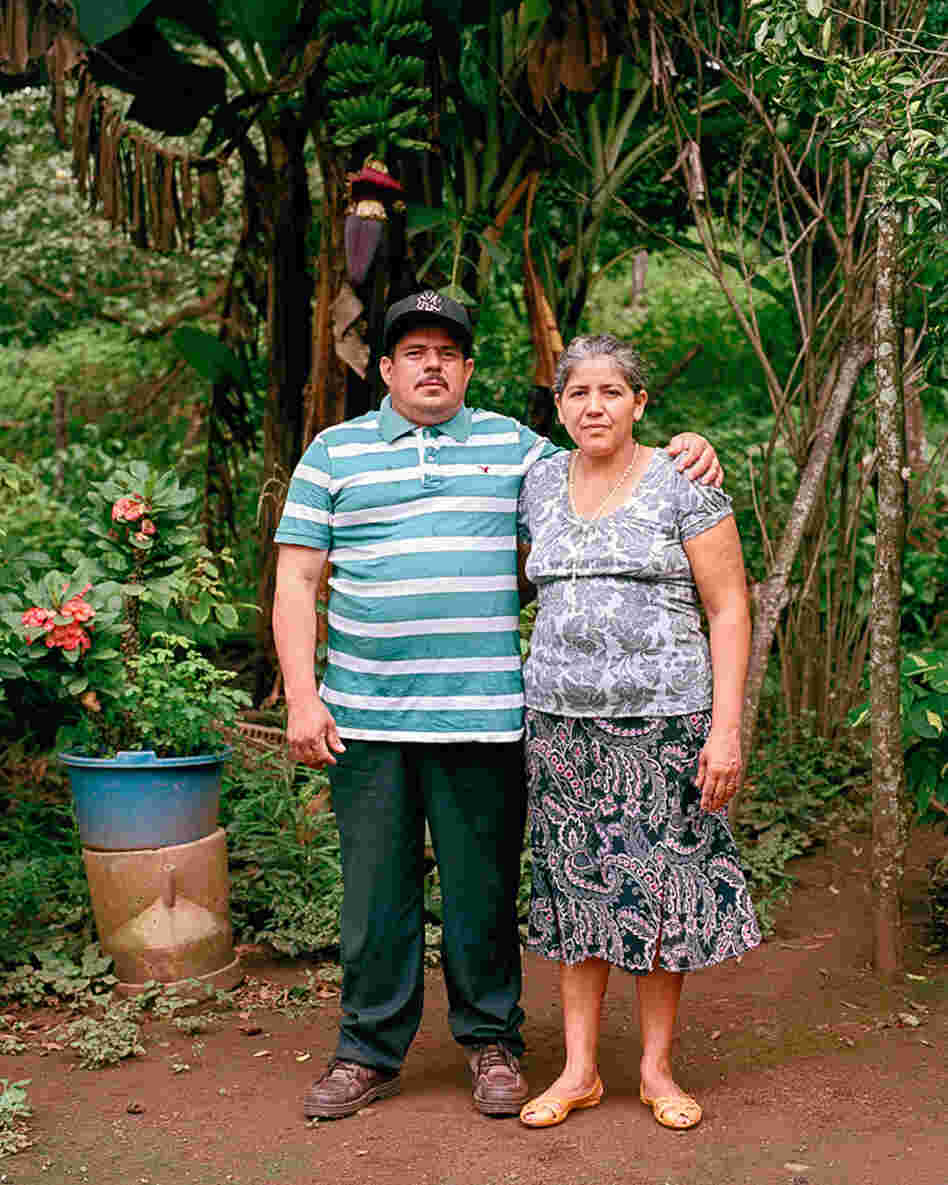Pedro and Evangelina, former refugees at Mesa Grande and current members of the Valle Nuevo Directiva.