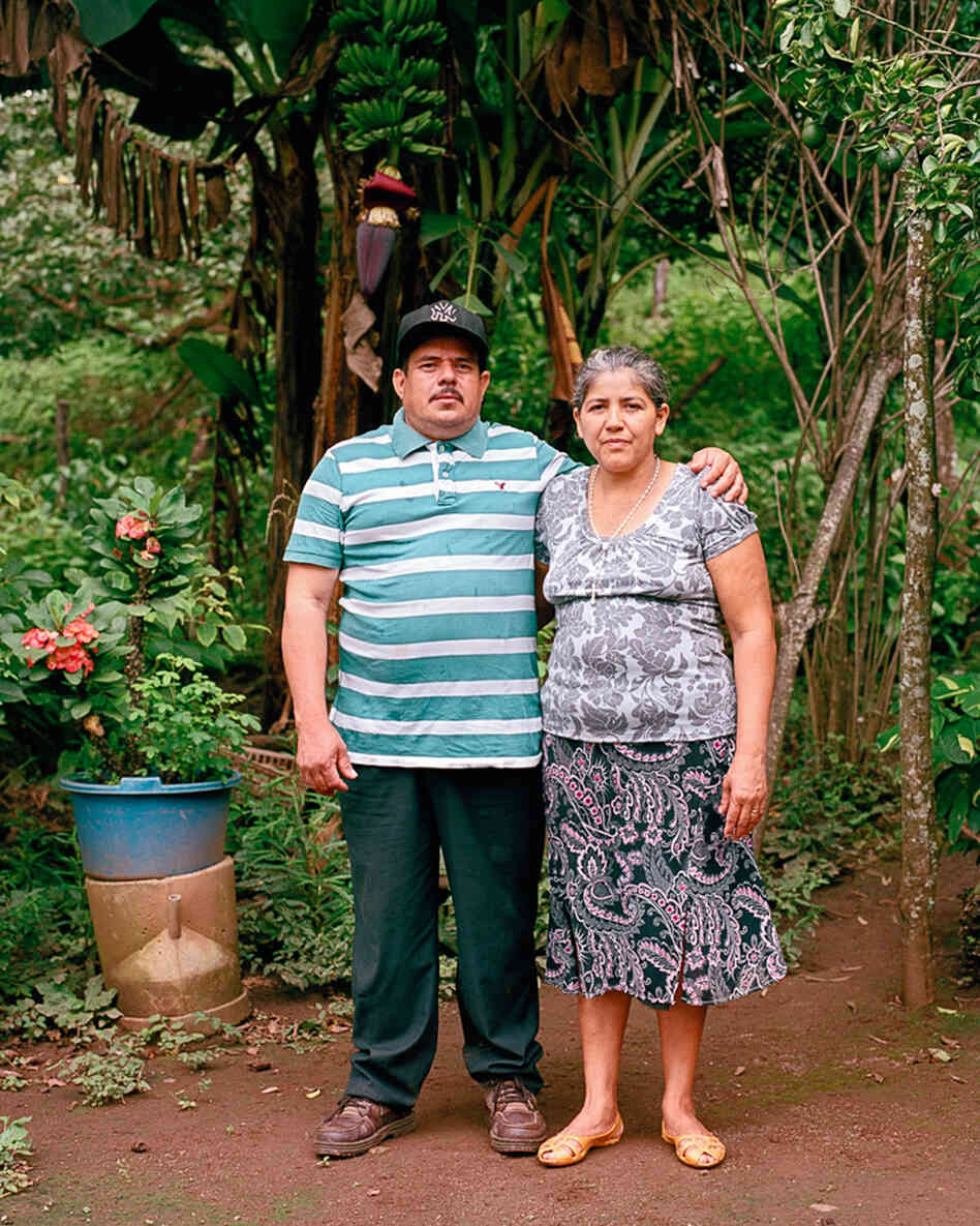Pedro and Evangelina, former refugees at Mesa Grande and current members of the Valle Nuevo Directiva.