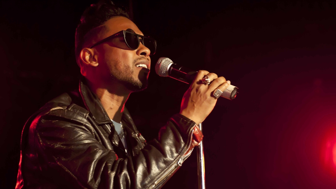 Miguel in concert