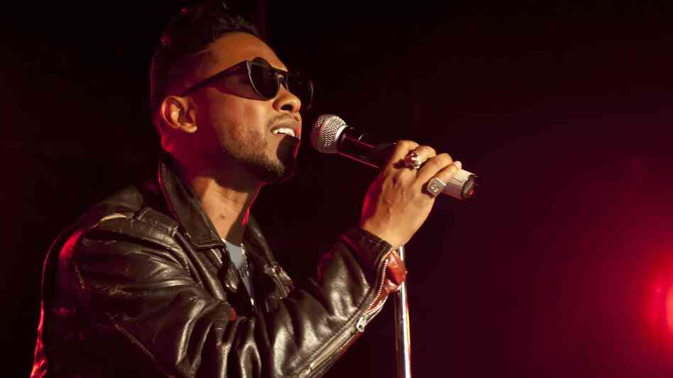 Miguel in concert