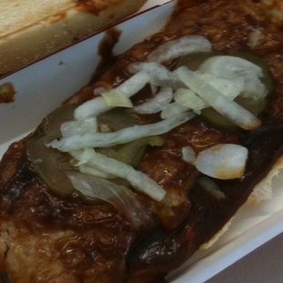 Note how the onions and pickles cower together in the center.