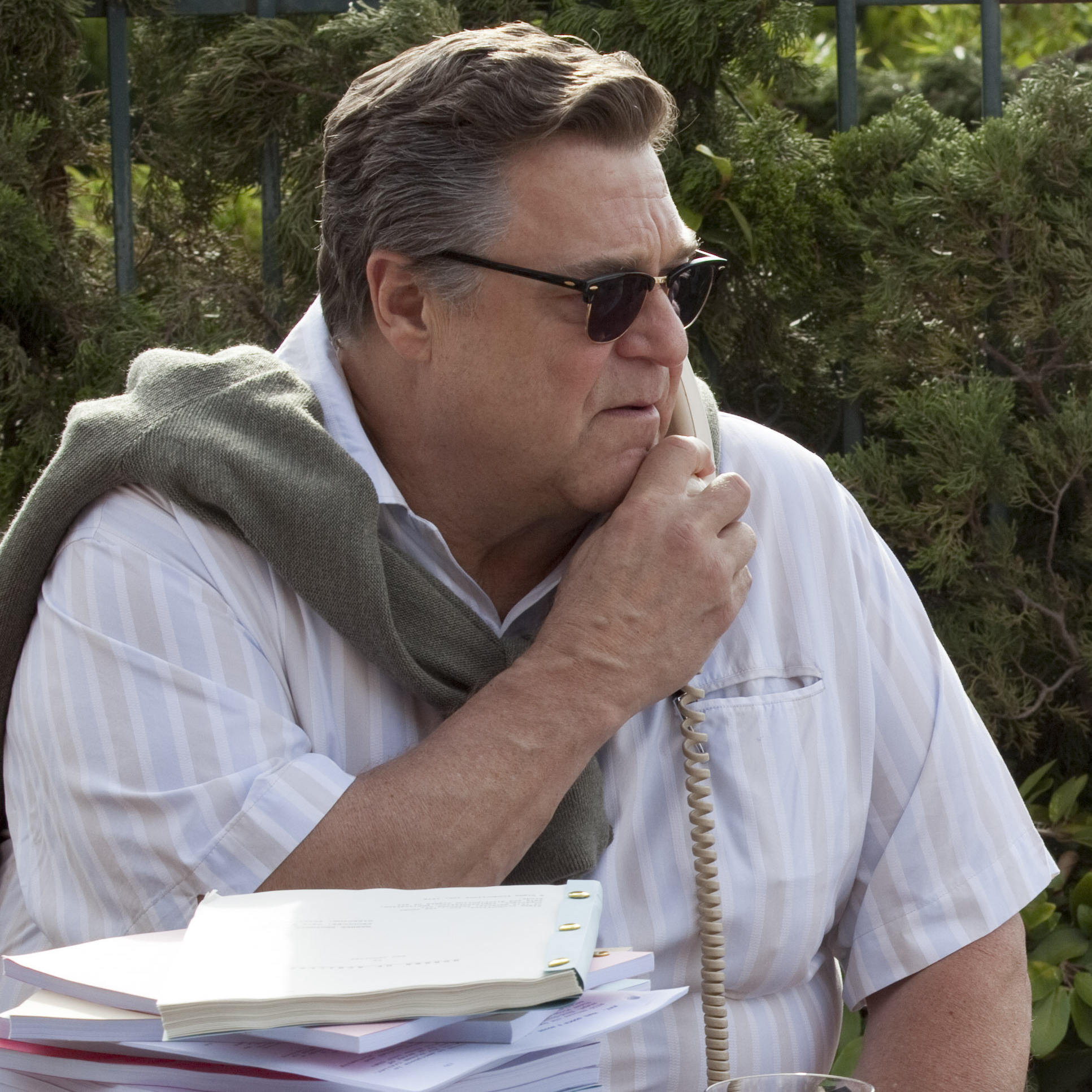 John Chambers (John Goodman) and Lester Siegel (Alan Arkin) help craft a fake movie production in Argo.