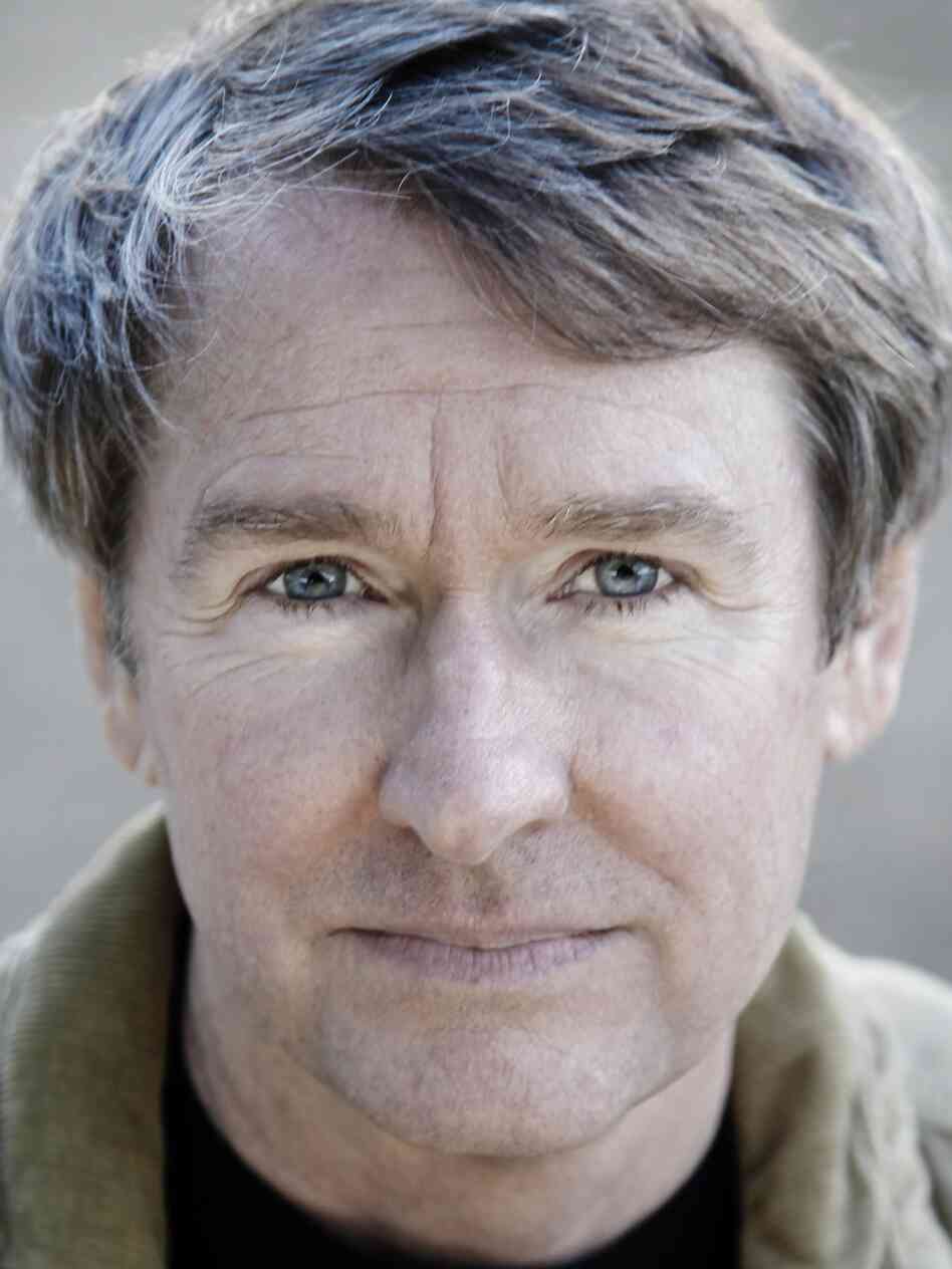 Ben Fountain is the author of Billy Lynn's Long Halftime Walk and the short story collection Brief Encounters With Che Guevara.