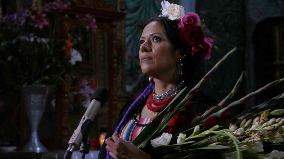 Ranchera singer Lila Downs appears on the Hecho En Mexico soundtrack.