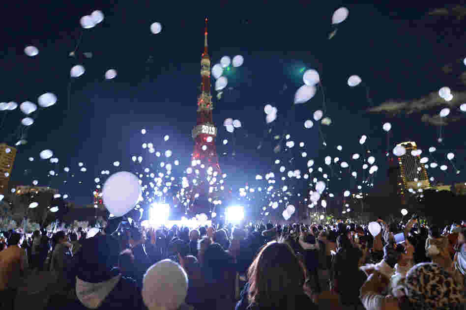 People release balloons during an annual ceremony produced by the Prince Park Tower hotel in Tokyo. More than 1,000 balloons were released, along with visitor's wishes.