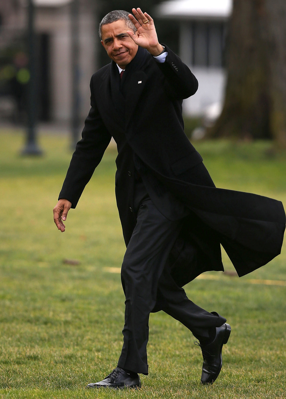 President Obama as he arrived back at the White House last Thursday. He returned from vacation in Hawaii to resume talks on taxes and deficit reduction. President Obama as he arrived back at the White House last Thursday. He returned from vacation in Hawaii to resume talks on taxes and deficit reduction.