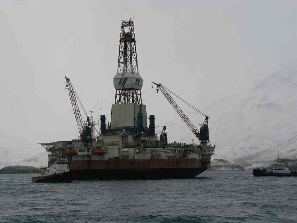 The drilling rig Kulluk, seen here in 2010, is specially built to work in the Arctic Ocean. Its round shape deflects ice floating in the water.