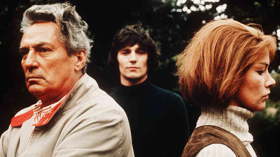 John Schlesinger's 1971 film  Sunday Bloody Sunday has just been released on Blu-ray. The film's complex love triangle starred Peter Finch, Murray Head and Glenda Jackson.