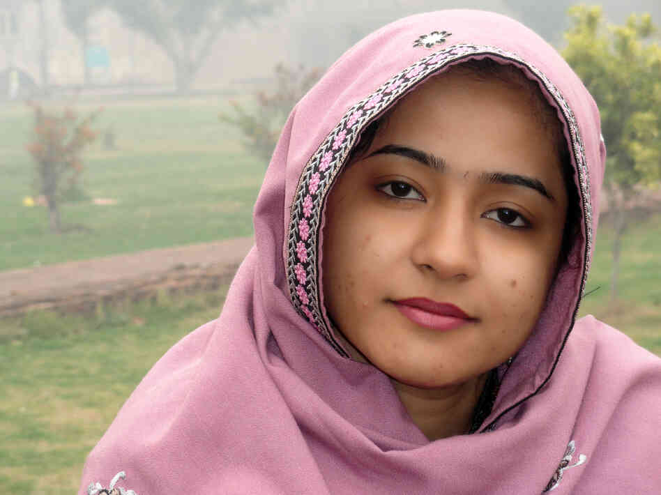 Bachal recently starred in a documentary series which featured her efforts to educate children in her Karachi neighborhood of Moach Goth.
