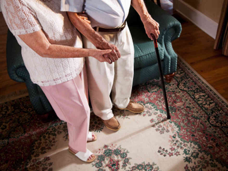 The nation's largest provider of nonmedical home care for seniors is now offering training to help family caregivers deal with the challenges of caring for an Alzheimer's patient. The nation's largest provider of nonmedical home care for seniors is now offering training to help family caregivers deal with the challenges of caring for an Alzheimer's patient.