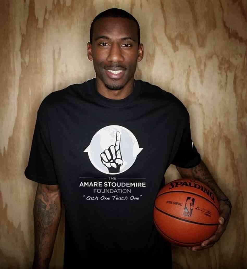 In addition to being the captain of the New York Knicks, a six-time NBA all-star, and a father of three, Amar'e Stoudemire is also an author. STAT #3: Slam Dunk is the latest in his series for middle-school-aged readers.
