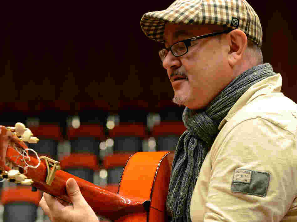 Barcelona-born guitarist José Luis Montón draws from classical influences, including Baroque music, in his flamenco compositions.