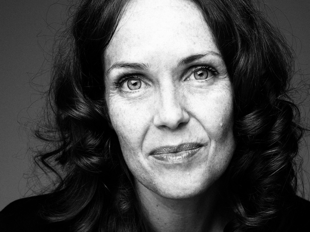 Cathy Marie Buchanan is the author of The Day the Falls Stood Still.  She lives in Toronto.