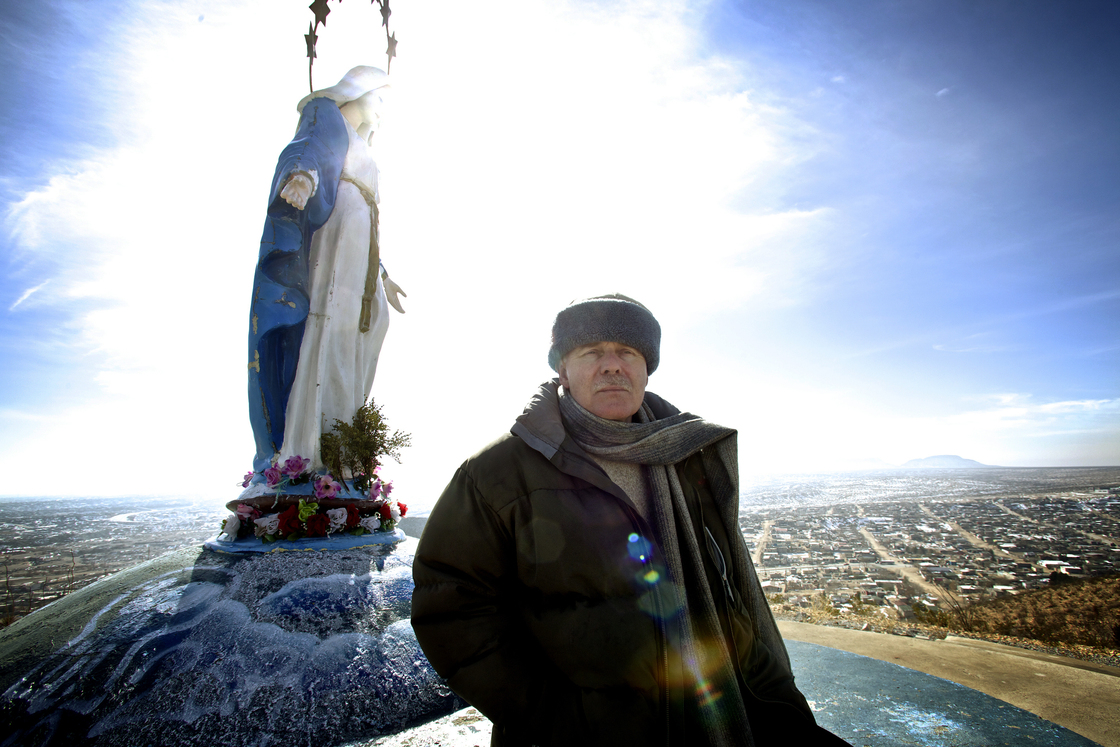 Father Kevin Mullins' parish, the Comunidad Catolica de Corpus Christi near Ciudad Juarez, Mexico, is located at the epicenter of the country's drug cartel war. After years of violence, murders are down and the city's shuttered shops and cafes are beginning to reopen.