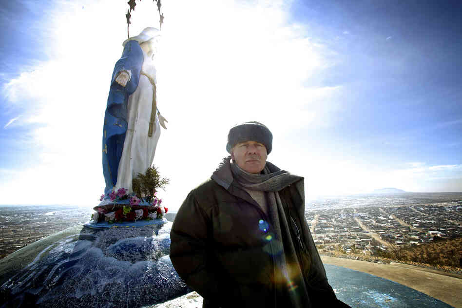 Father Kevin Mullins' parish, the Comunidad Catolica de Corpus Christi near Ciudad Juarez, Mexico, is located at the epicenter of the country's drug cartel war. After years of violence, murders are down and the city's shuttered shops and cafes are beginning to reopen.
