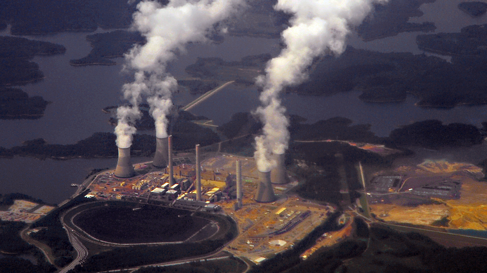 Georgia Power's coal-fired steam-turbine electric generating Plant Bowen in Euharlee, Ga., seen in 2009. The utility is planning on shuttering 15 coal- and oil-fired generating units at its facilities.