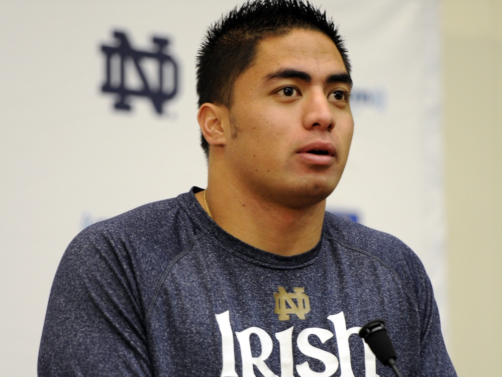 Notre Dame linebacker Manti Te'o talks after he received a sportsmanship award from the Awards and Recognition Association, Nov. 29, 2012, in South Bend, Ind. Notre Dame linebacker Manti Te'o talks after he received a sportsmanship award from the Awards and Recognition Association, Nov. 29, 2012, in South Bend, Ind.