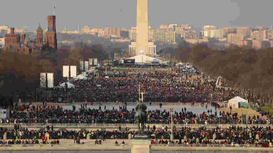 Looking west from the Capitol toward the Washington Monument several hours before President Obama was to take the oath of office.