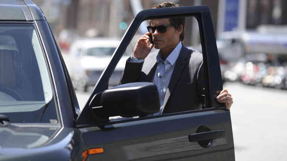 Political consultant Paul Turner (Rob Lowe) may be "the master of disaster," but the campaign satire Knife Fight doesn't give him much of an edge. Political consultant Paul Turner (Rob Lowe) may be "the master of disaster," but the campaign satire Knife Fight doesn't give him much of an edge.