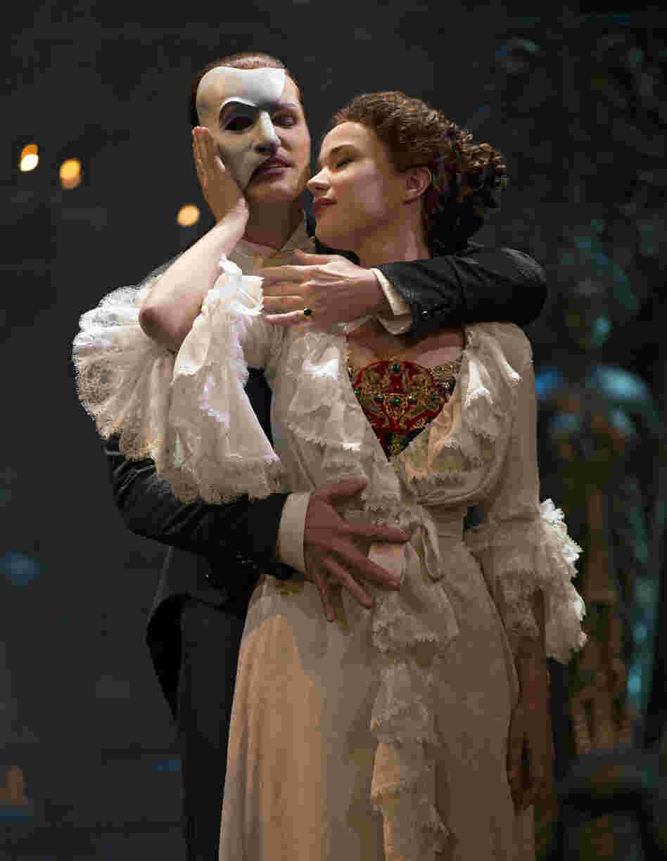 Hugh Panaro is The Phantom and Sierra Boggess is Christine in the 25th anniversary cast of The Phantom of the Opera on Broadway.