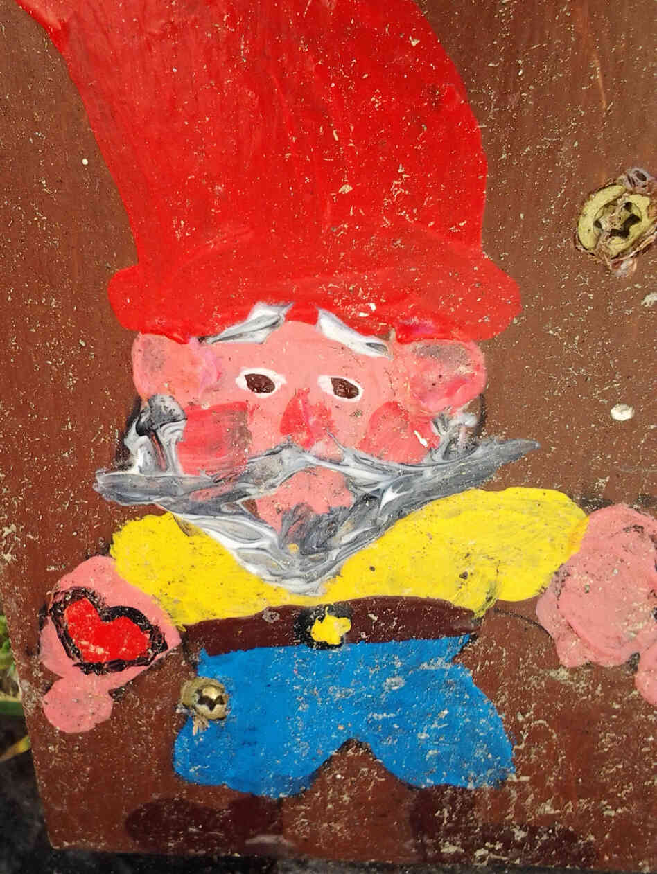 An anonymous artist started placing the hand-painted gnomes on the bases of utility poles all over Oakland.