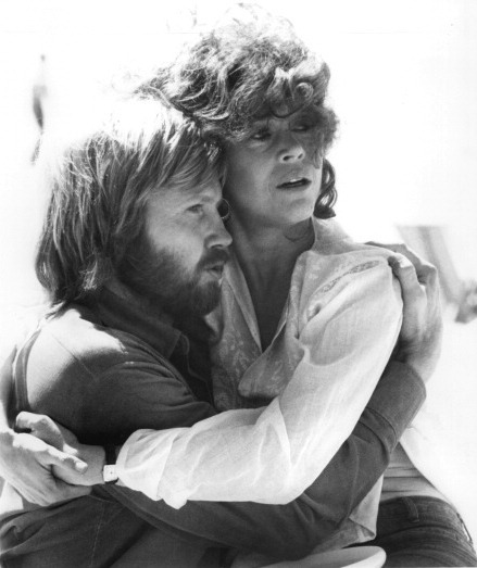 Jon Voight and Jane Fonda in a scene from the Hal Ashby film <em>Coming Home</em>.