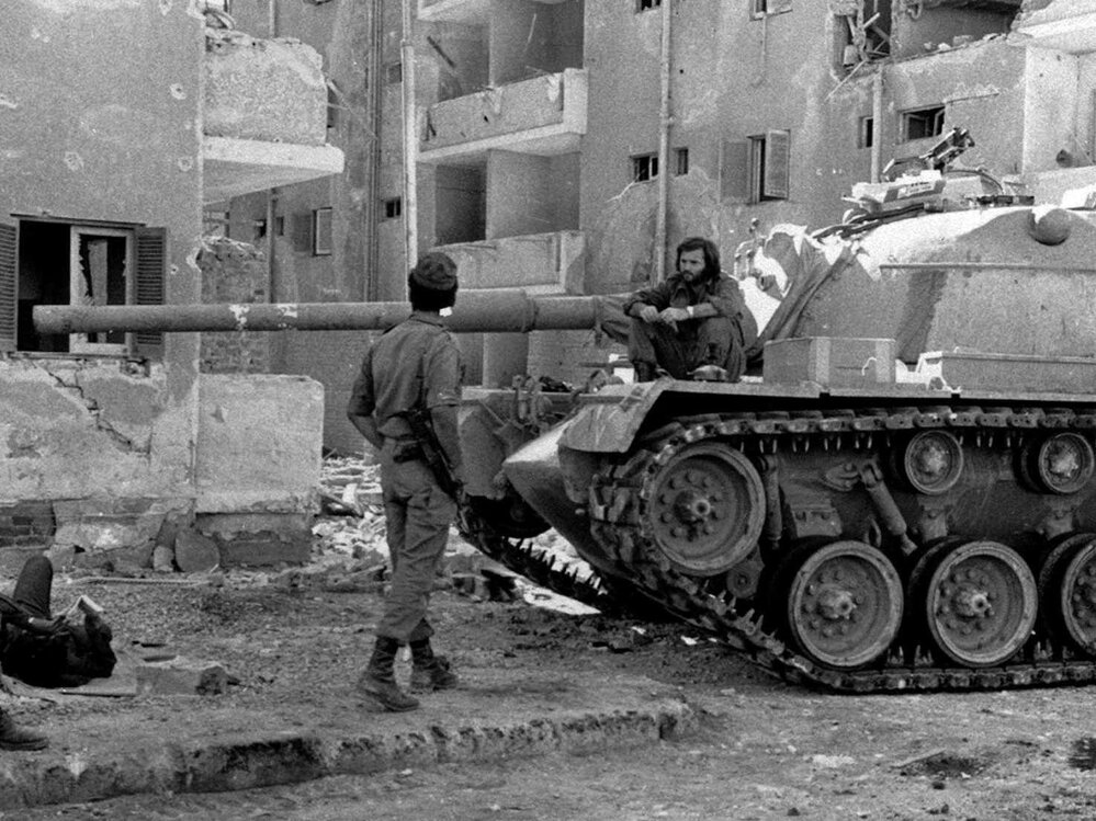 Israeli soldiers take a break near Suez City in Egypt on Oct. 29, 1973. The Egyptian military made advances against Israeli forces in the first days of the war, but Israel's army eventually recovered.