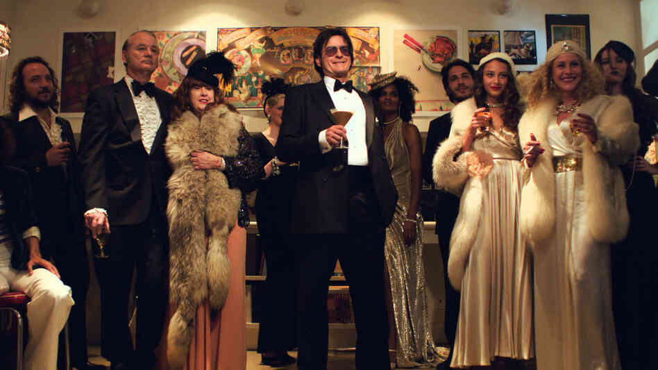 Charles (Charlie Sheen) is a none-too-likeable ladies's man in A Glimpse Inside the Mind of Charles Swan III. Charles (Charlie Sheen) is a none-too-likeable ladies's man in A Glimpse Inside the Mind of Charles Swan III.