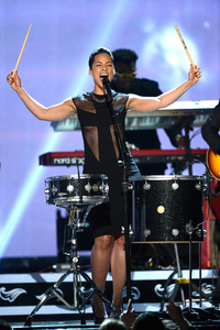 Alicia Keys takes the stage with Maroon 5.