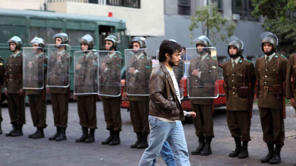 Brash ad man Rene Saavedra (Gael Garcia Bernal) brings a youthful, positive energy to a campaign aimed at ousting a dictator in the political drama No. Brash ad man Rene Saavedra (Gael Garcia Bernal) brings a youthful, positive energy to a campaign aimed at ousting a dictator in the political drama No.