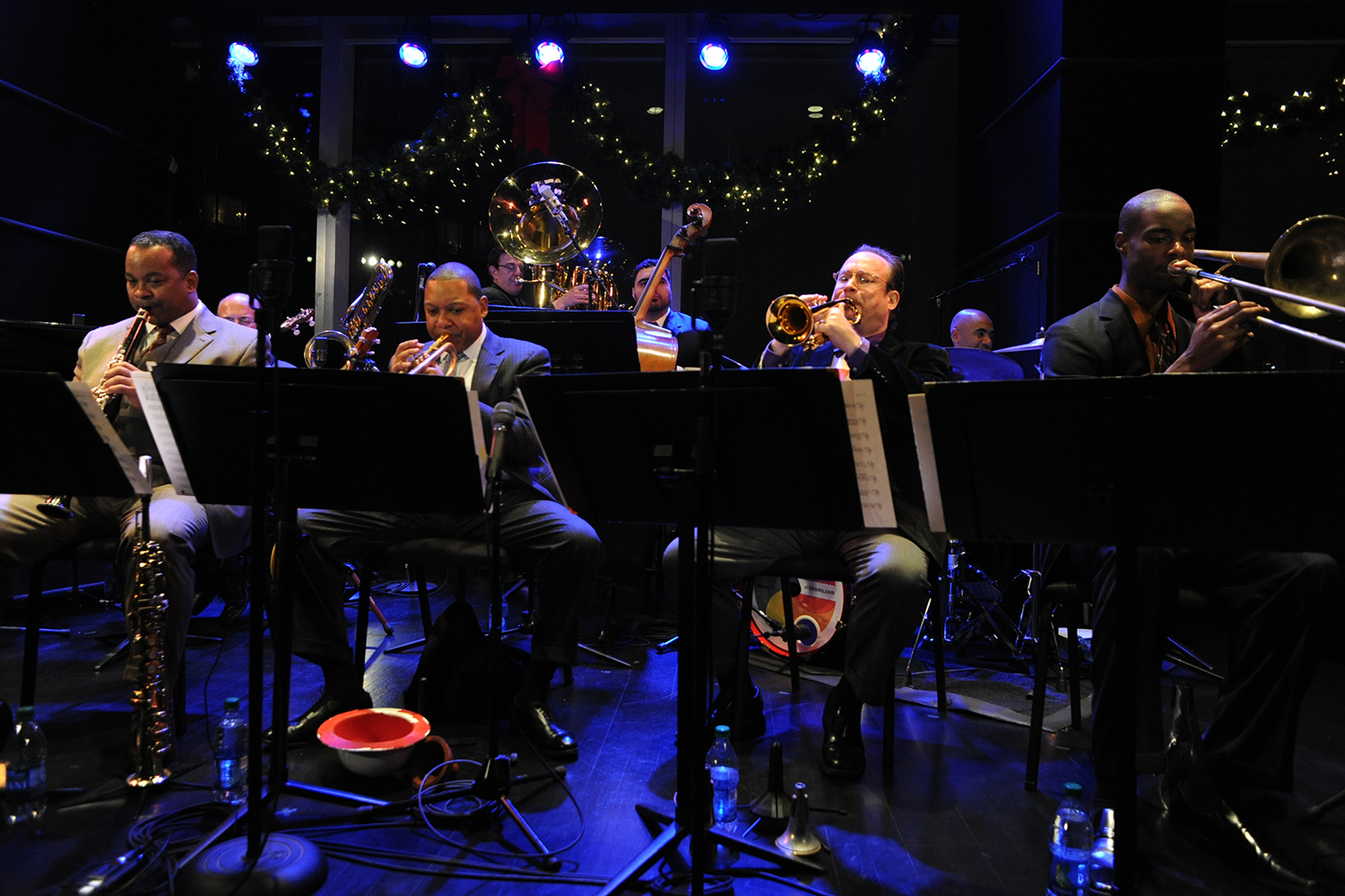 The band on stage. Co-leader Vince Giordano is on tuba in the back row.