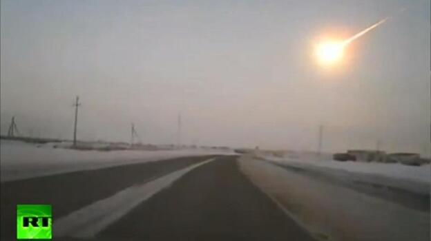 One of the dashcam videos recorded Friday when a meteor appeared over Russia. (RussiaToday)