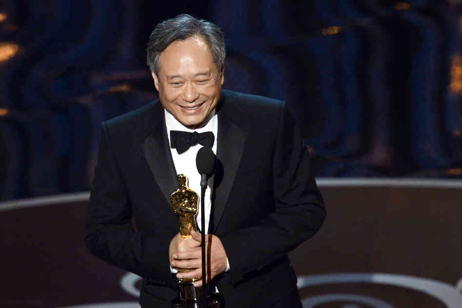 Director Ang Lee accepts the best director award for "Life of Pi."