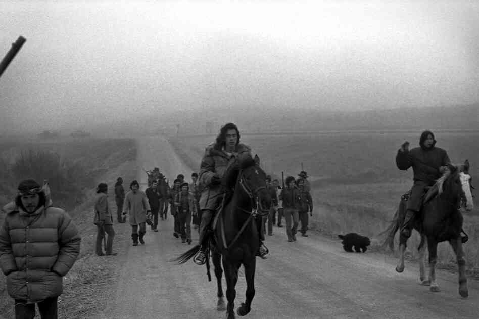 A Photographer Remembers Wounded Knee, 40 Years Later The Picture