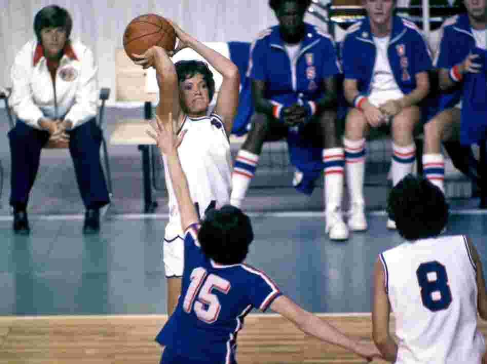 In 1976, Pat Summitt was co-captain of the U.S. Olympic women's basketball team. The team finished with a silver medal.