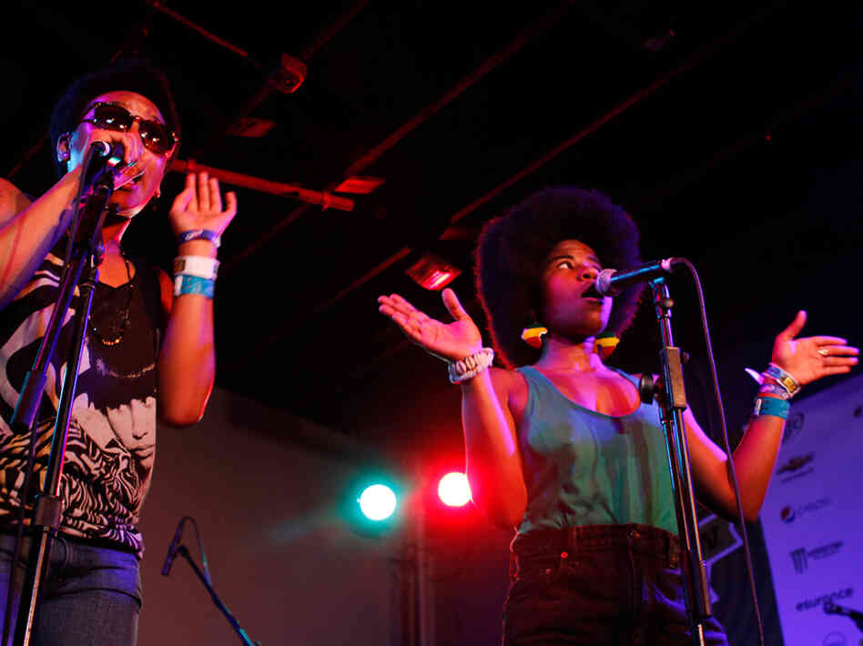 THEESatisfaction, the female rap duo from Seattle, gives a sneak peek of its Sub Pop debut at Red 7 on Friday night.
