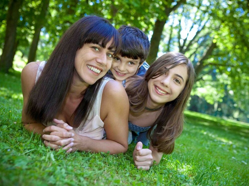 Chanel Reynolds, shown here with her children Gabriel (center) and Lyric, started an estate planning website to help others get their affairs in order.